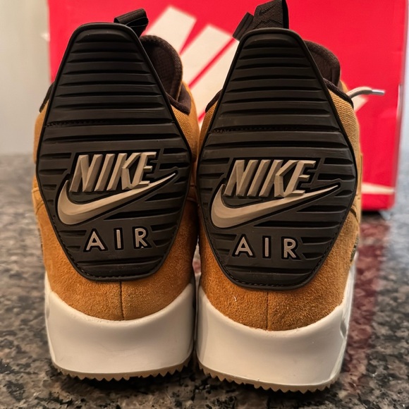 Nike Air Max winter wheat sneakerboot 90 EUC 10.5 Sneakers - Picture 7 of 16